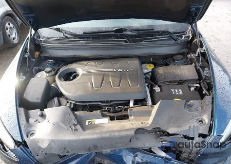 2018 Jeep Cherokee Latitude Plus 4X4 z USA, uszkodzony, nr VIN 1C4PJMLX2JD604056